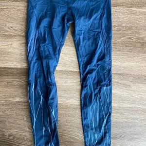 Blue patterned leggings